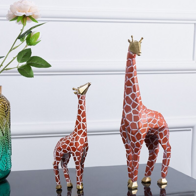 HomeQuill™ Handmade Geometric Giraffe Sculpture