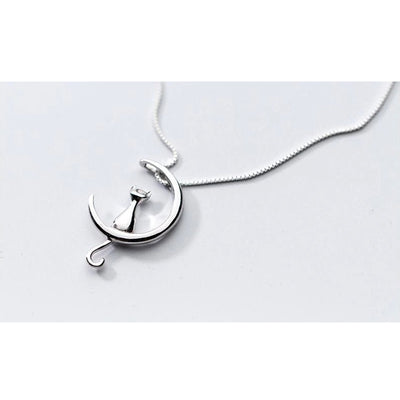 TrendCo™ Cat on the Moon Silver Necklace